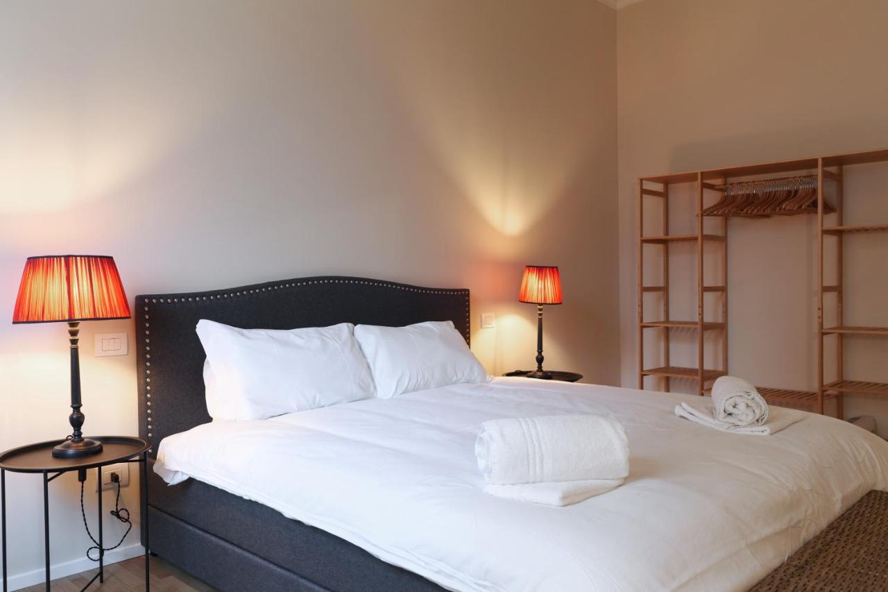 Luxury San Babila Apartment Милано Екстериор снимка